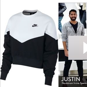 Nike Sportswear Heritage Fleece Sweatshirt